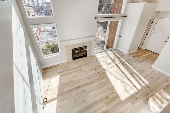 Building Photo - 4579 Mangrove Dr