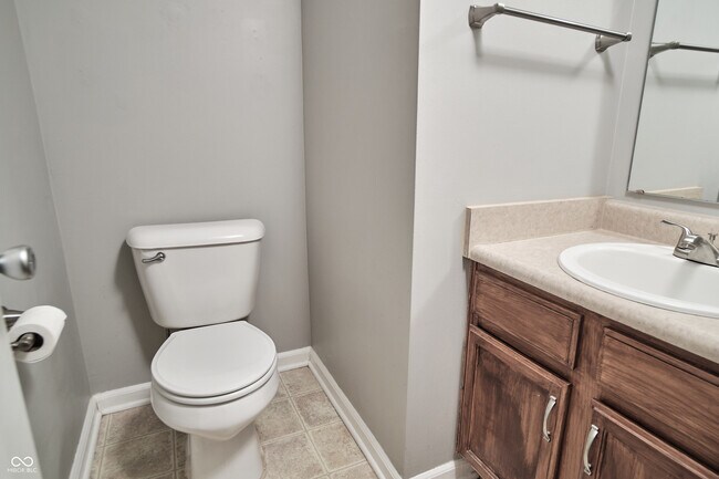 Building Photo - 10856 Trailwood Dr