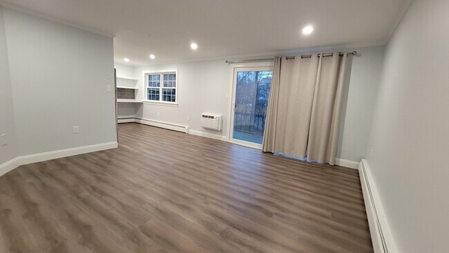 Building Photo - 70 Farrwood Ave