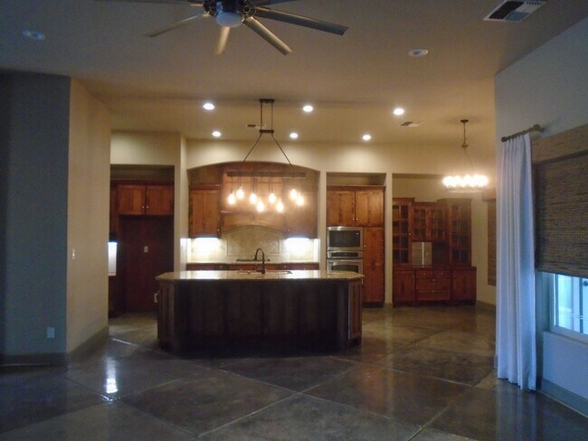 Building Photo - CUSTOM BUILT IN GATED SOUTHERN OAKS !!!  APPLICATION PENDING