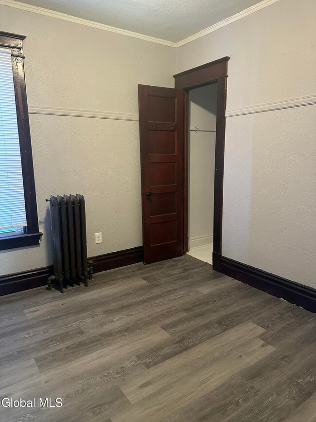 Building Photo - 312 5th Ave