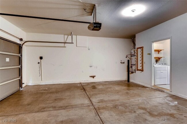 Building Photo - 3106 Maple Ridge Ct