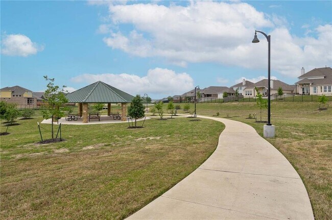 Building Photo - 806 Pepperbark Loop