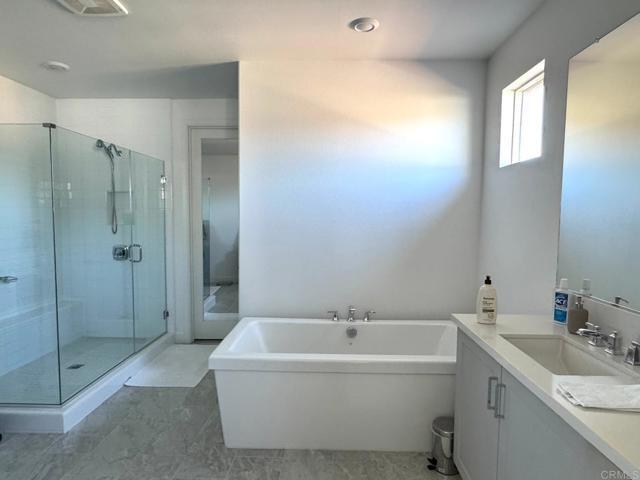 Building Photo - 911 Lindbergh Dr