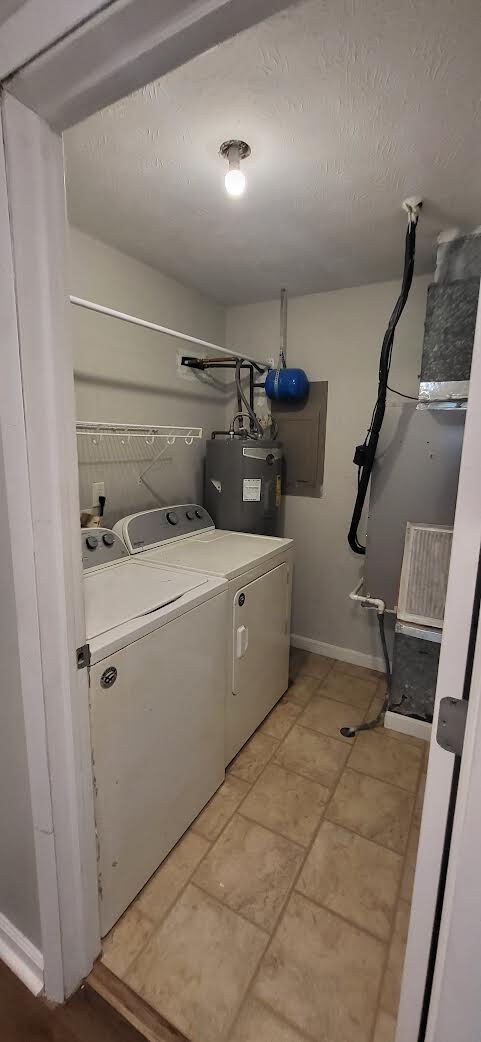 Building Photo - 2 Bed Single Level Apartment