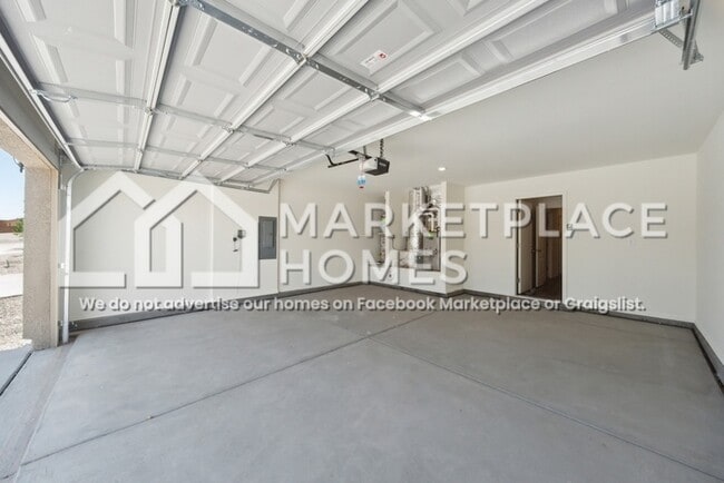 Building Photo - 975 Barkwell Dr SW