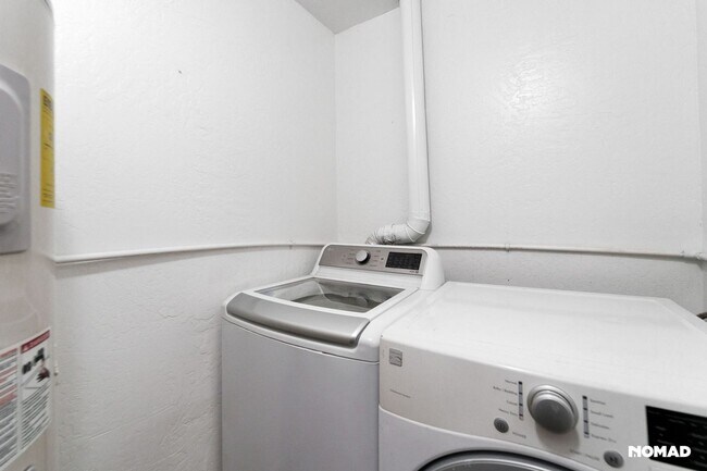 Building Photo - Spacious 3BR House in Phoenix
