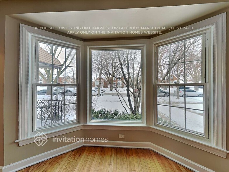 Building Photo - 5049 N Newcastle Ave