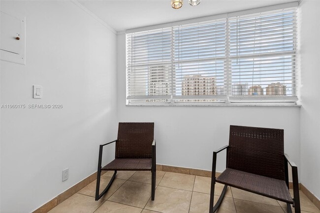 Building Photo - 100 Golden Isles Dr