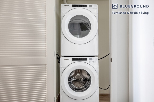 Building Photo - 120 Broadway-SI FL5-ID542