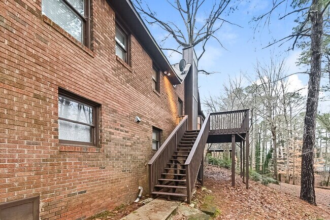 Building Photo - 2790 Stevens Creek Rd