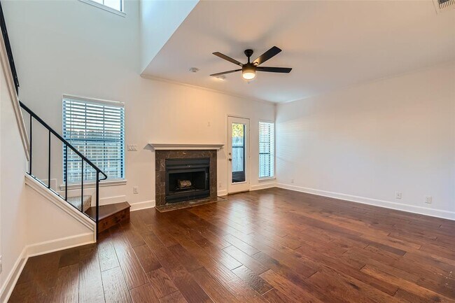 Primary Photo - 1704 West Ave