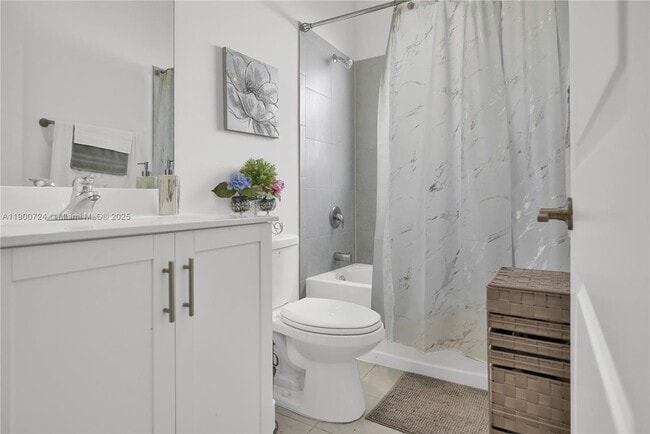 Building Photo - 151 NE 27th Terrace