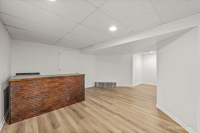 Building Photo - 2240 Barrett Dr