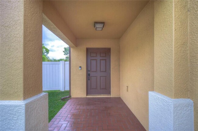 Building Photo - 17455 Garden Heath Ct