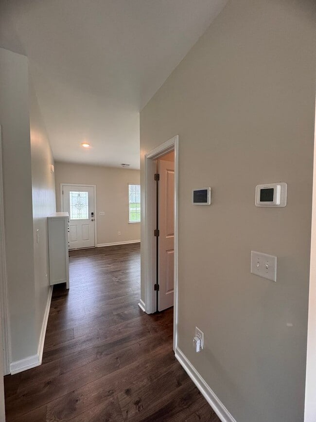 Building Photo - Beautiful 4BR 2.5BA Home in Trinity