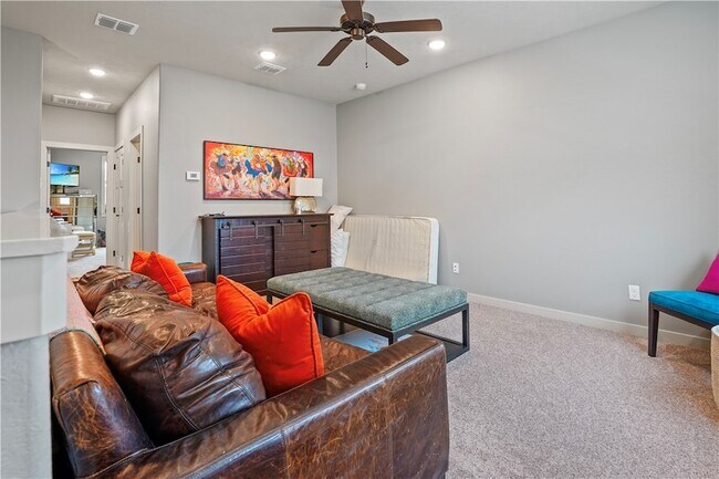 Building Photo - 2711 Talsworth Dr