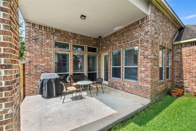 Building Photo - 26706 Whitetail Springs Ct