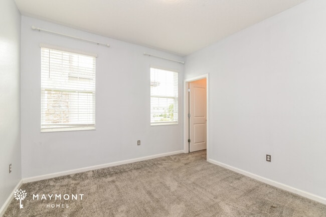 Building Photo - 1352 Shinnecock Hills Dr