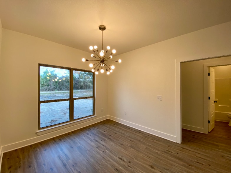 Building Photo - 346 Parks Cir