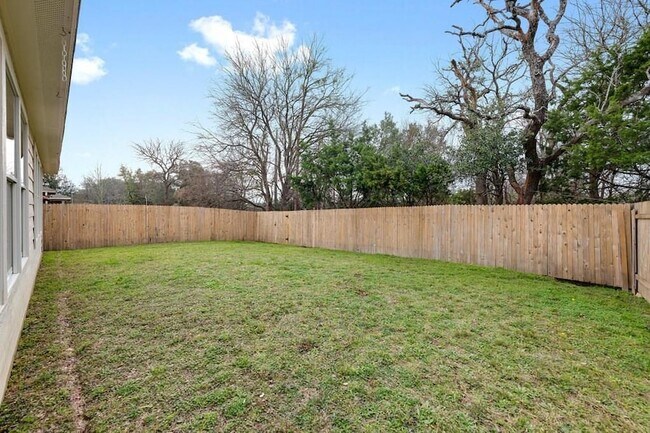 Building Photo - 433 Moorhen Cove