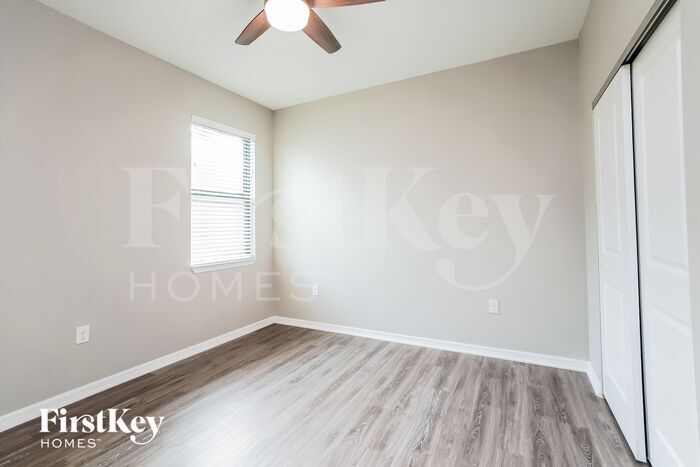 Building Photo - 16448 Palmetto St