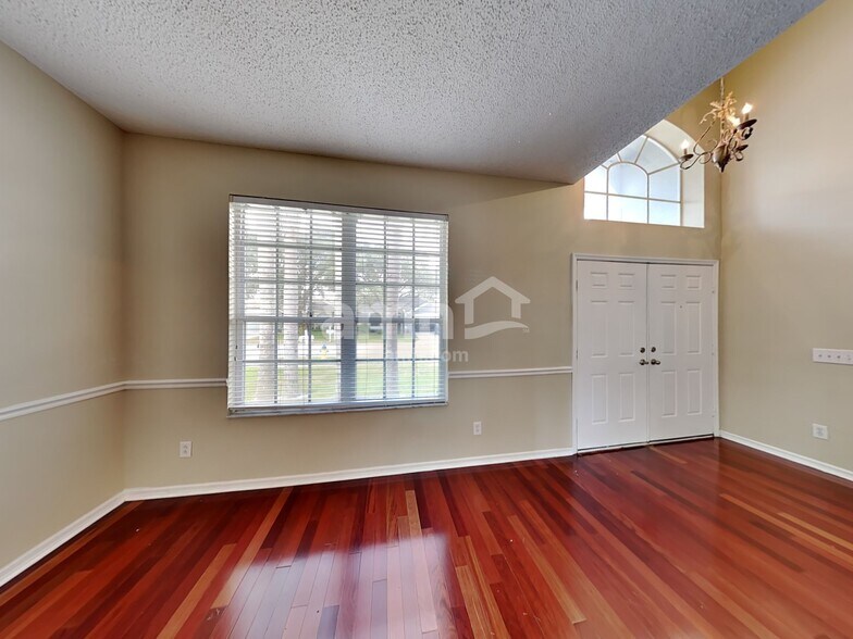 Building Photo - 1415 Loretto Cir