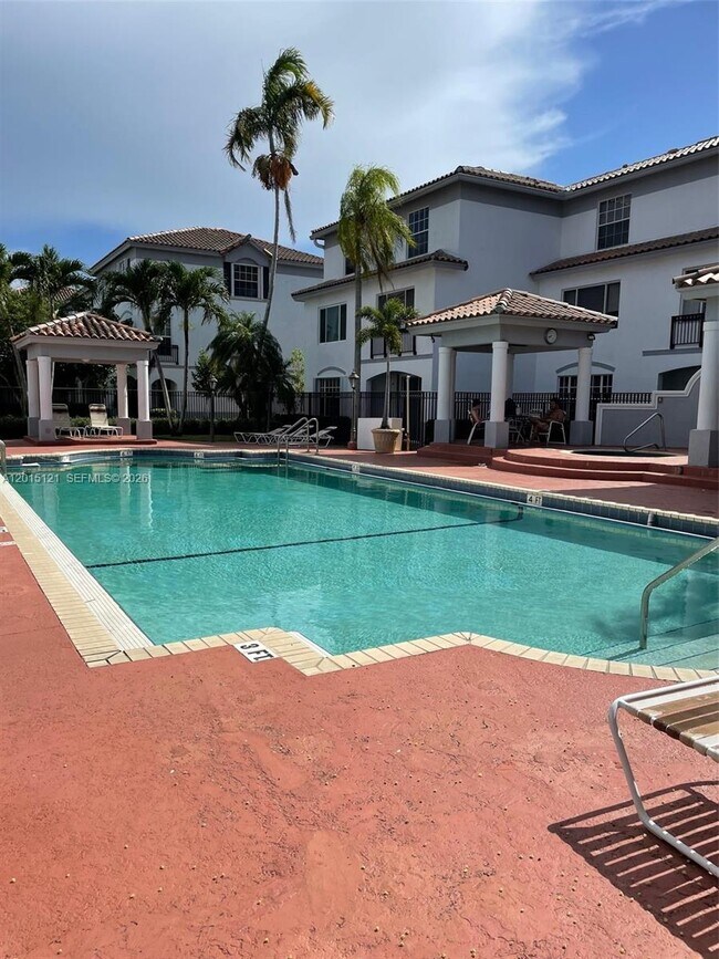 Building Photo - 711 SW 148th Ave
