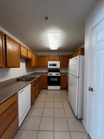 Building Photo - 15 Old Academy St