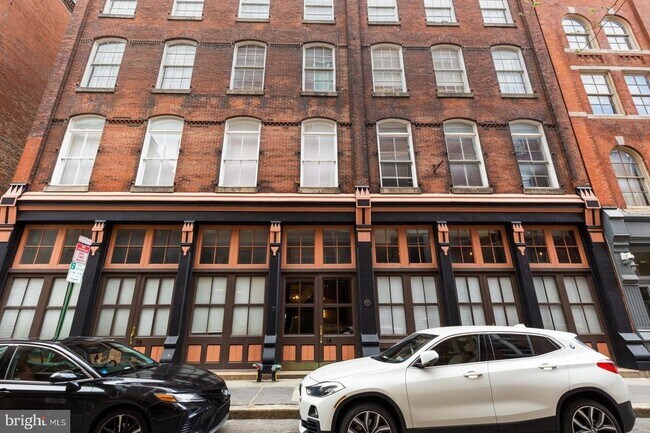 Building Photo - 12 Letitia St