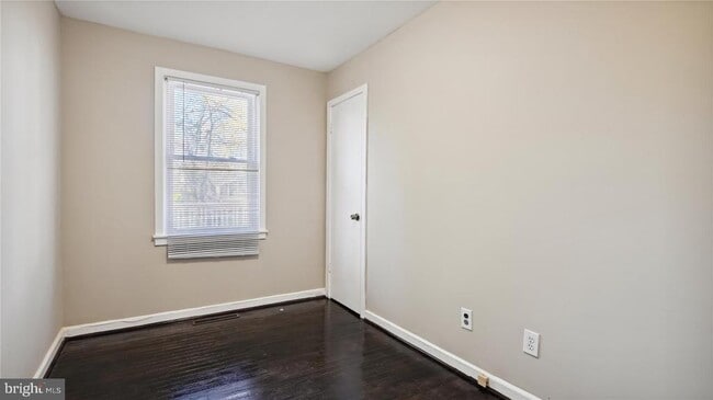 Building Photo - 1123 Parrish Dr