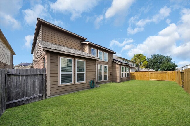 Building Photo - 20803 Fair Walnut Way