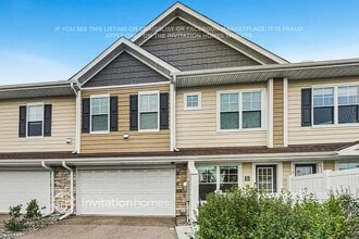 Building Photo - 10948 Yalta St NE
