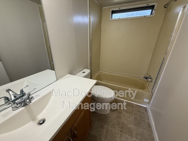 Building Photo - 3611 Shirleys Hill Rd