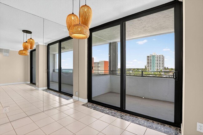 Building Photo - 1500 N Ocean Blvd