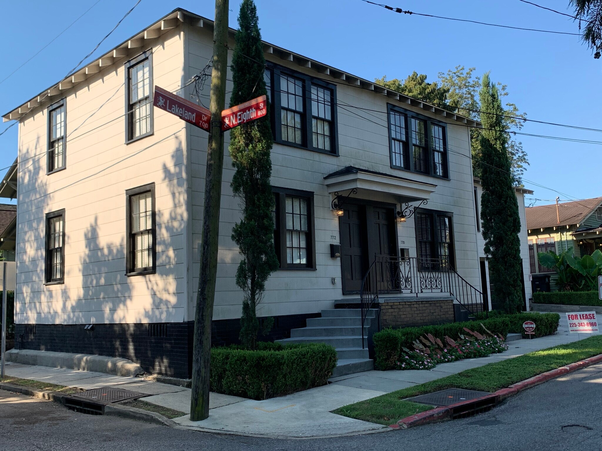 Building Photo - 772 Lakeland Dr