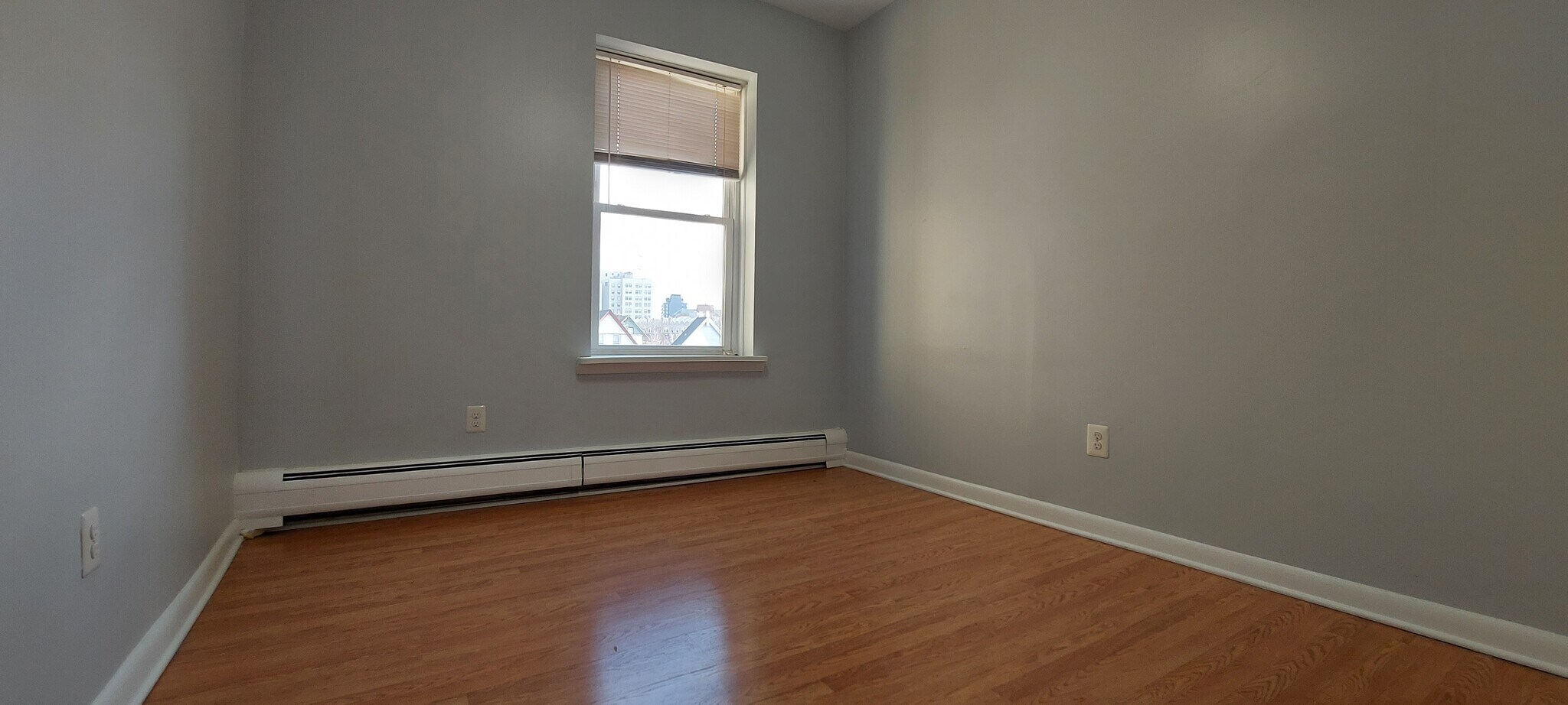 Building Photo - 121 Garrison Ave