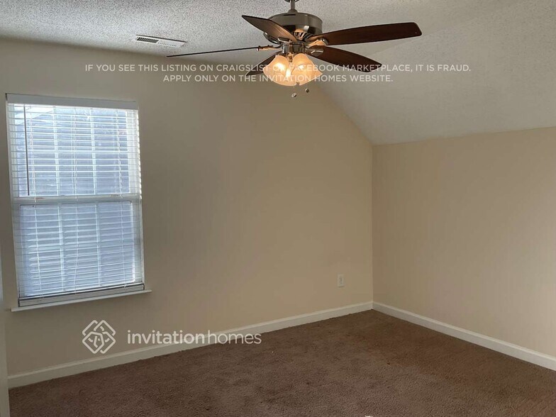 Building Photo - 1124 Crowders Woods Dr