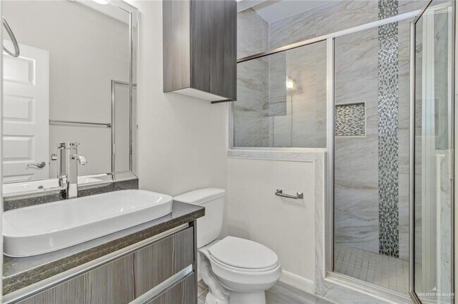 Building Photo - 13 N Alexandrite Ave