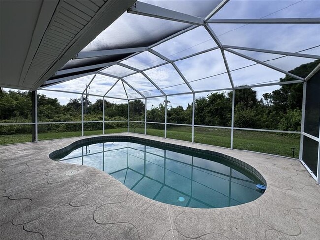 Building Photo - 3445 Sarto Ln
