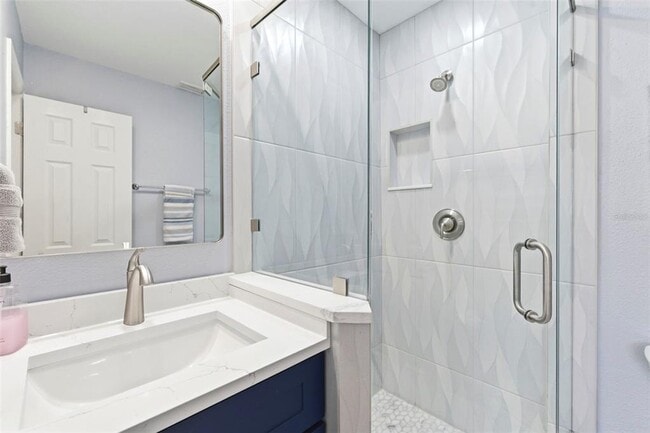 Building Photo - 201 Pompano Dr SE