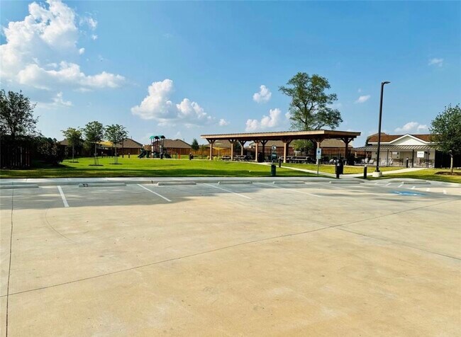 Building Photo - 40643 Creekside Blf Trl