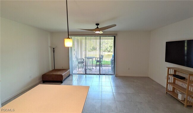 Building Photo - 1437 Weeping Willow Ct