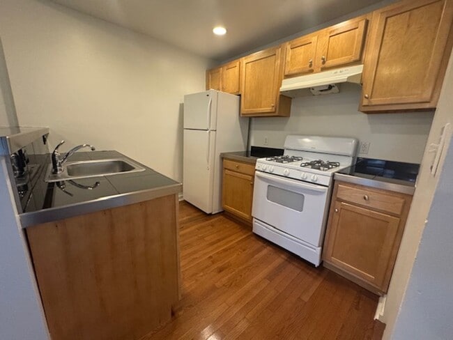 Building Photo - Available for Immediate move in; Lease wil...