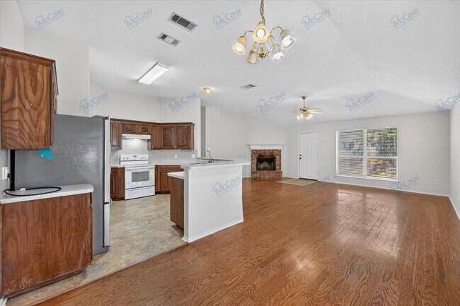 Building Photo - 8001 Mourning Dove Dr