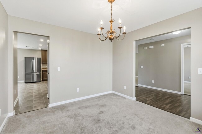 Building Photo - 100 Stoney Creek Dr