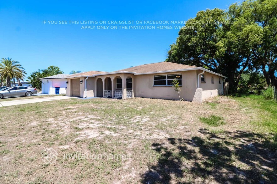 Building Photo - 5809 Elena Dr