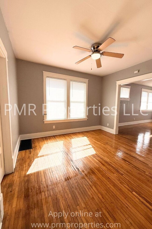 Building Photo - 4 Bedrooms / 1.5 Bathrooms House