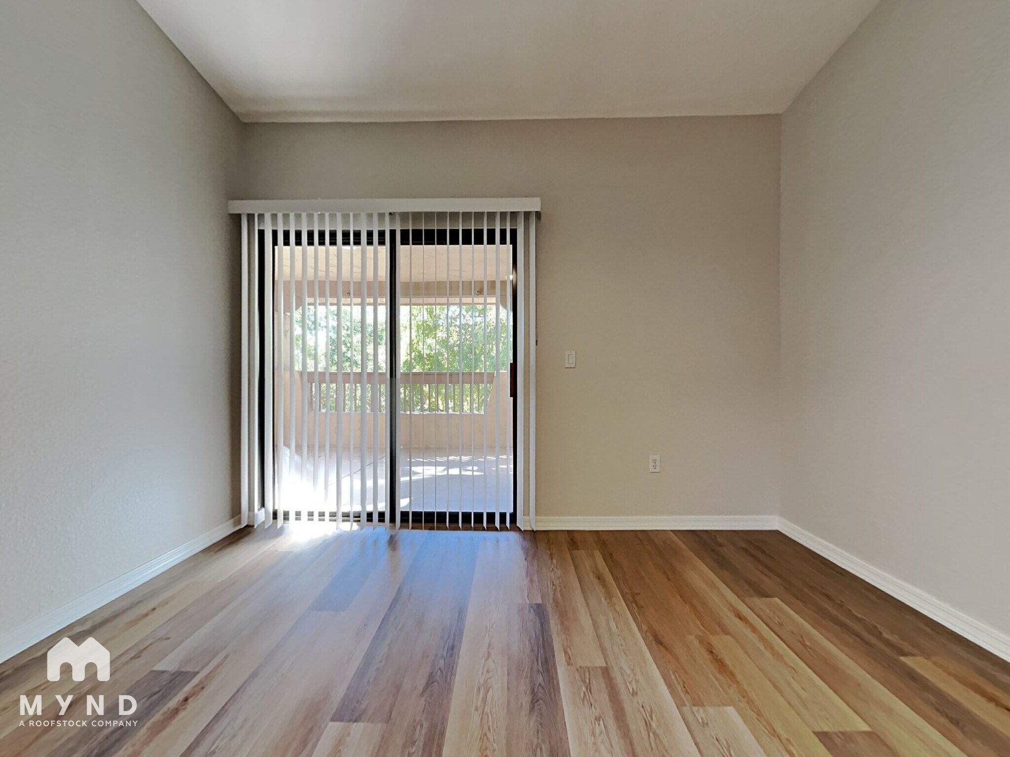 Building Photo - 1351 N Pleasant Dr