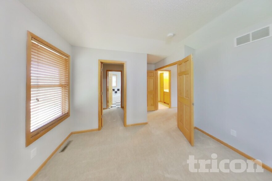 Building Photo - 1230 Varner Way